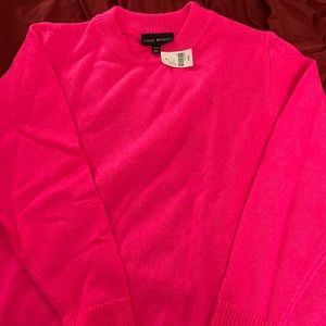 Lane Bryant sweater new with tags never worn ex condition!! Size 18/20 Hot pink.